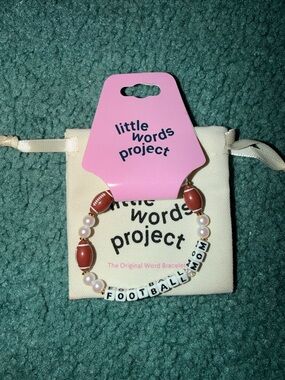 Little Words Project “Football Mom”Beaded Bracelet! 🏈